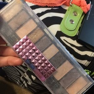 Hard❤️Candy eyeshadow palette